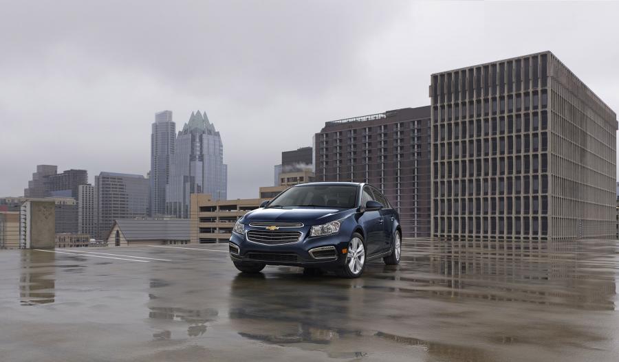  Chevrolet Cruze 2015 года  (US) (фото 5 из 10)